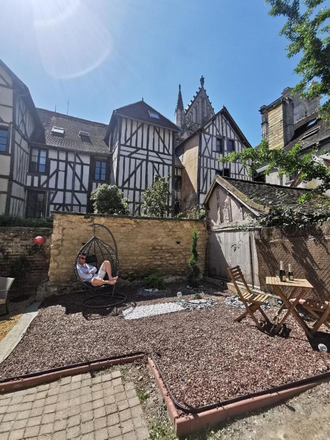 Le Chat De La Cathedrale - Calme - Jardin - Wifi Troyes Luaran gambar